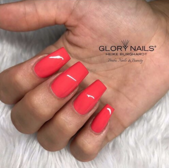 Fashion Color Living Coral